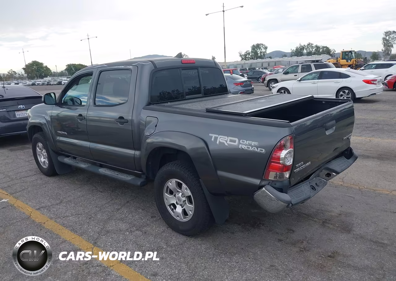2014 Toyota Tacoma Prerunner V6 VIN:3TMJU4GN5EM167962 - 3