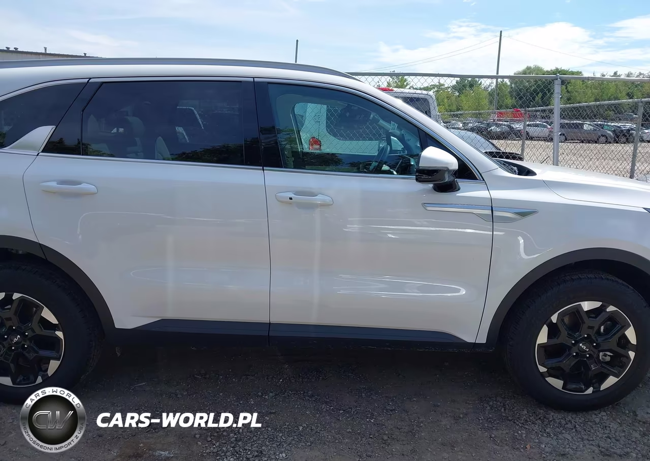 2026 Kia Sorento S VIN:5XYRLDJC3TG439755 - 13