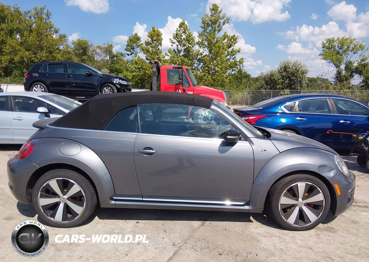 2014 Volkswagen Beetle 2.0T R-Line VIN:3VW7T7AT0EM819549 - 13
