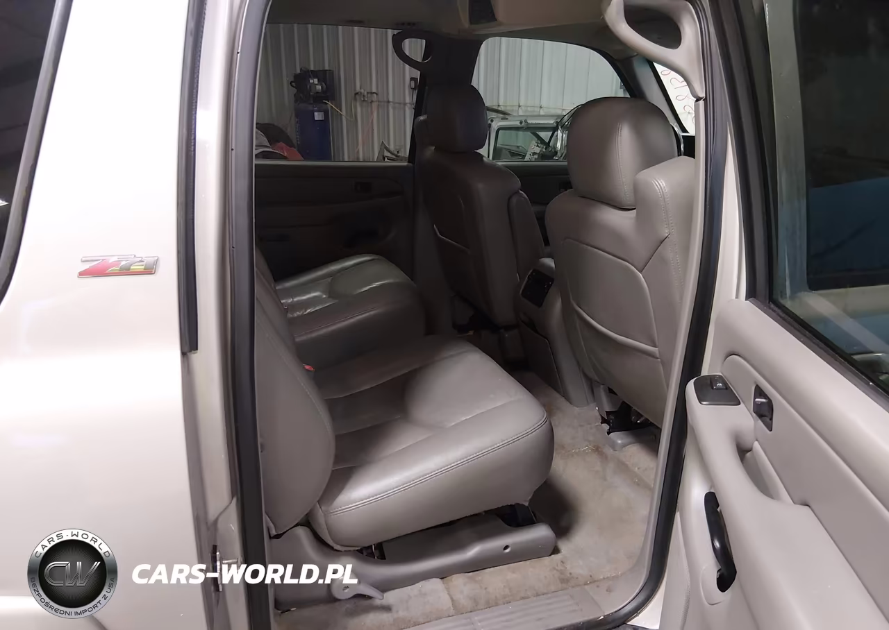 2005 Chevrolet Suburban 1500 Z71 VIN:3GNEC16Z95G237119 - 8