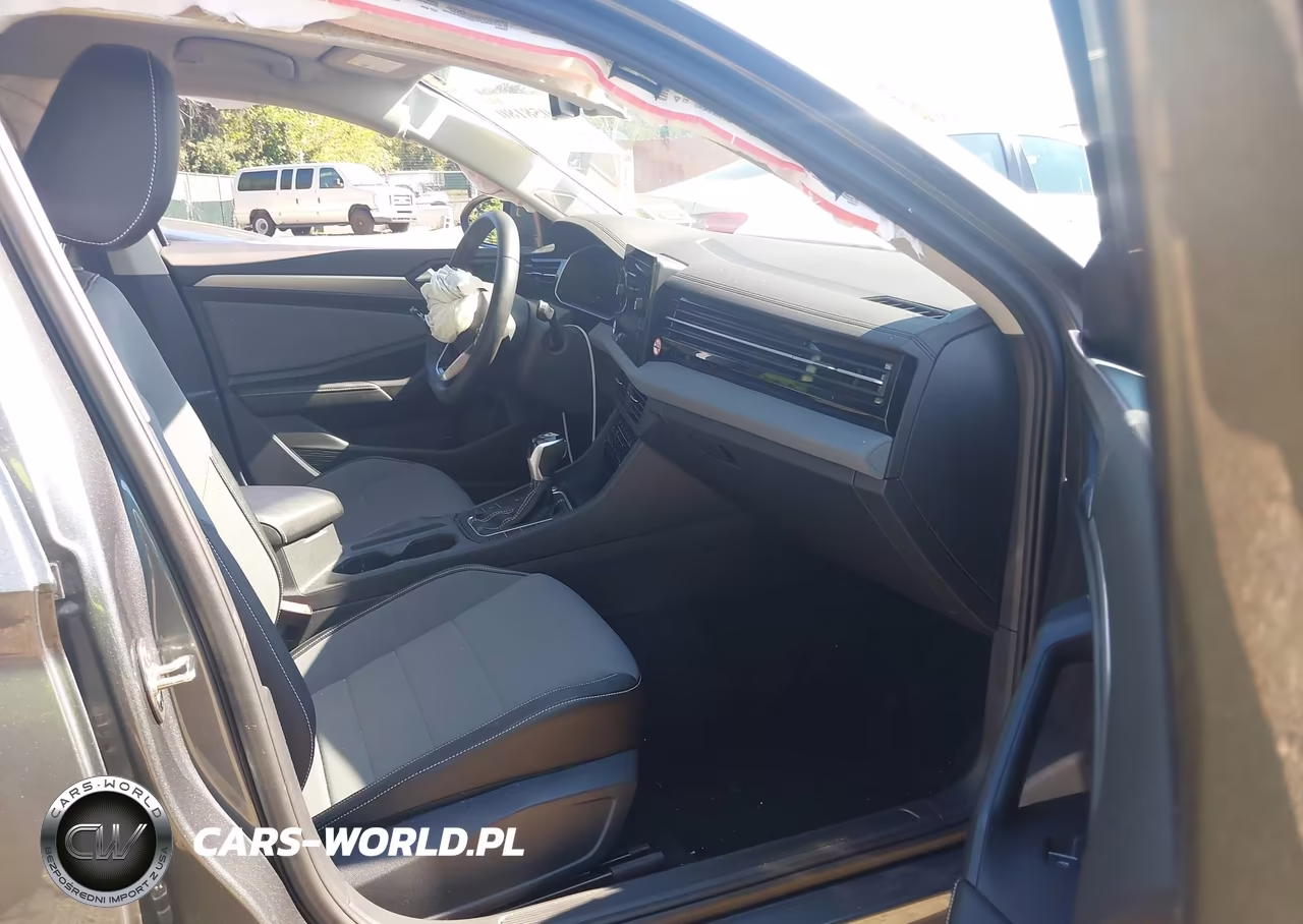 2026 Volkswagen Jetta Se VIN:3VW7W7BU4TM009210 - 5
