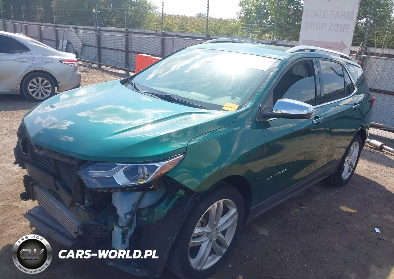 2018 Chevrolet Equinox Premier VIN:2GNAXNEX0J6177618 - 2