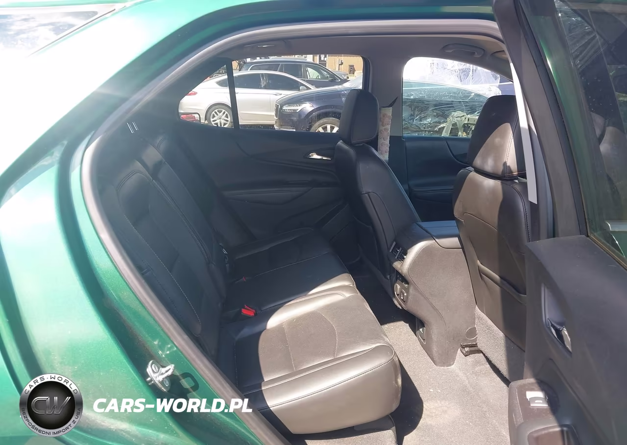 2018 Chevrolet Equinox Premier VIN:2GNAXNEX0J6177618 - 8