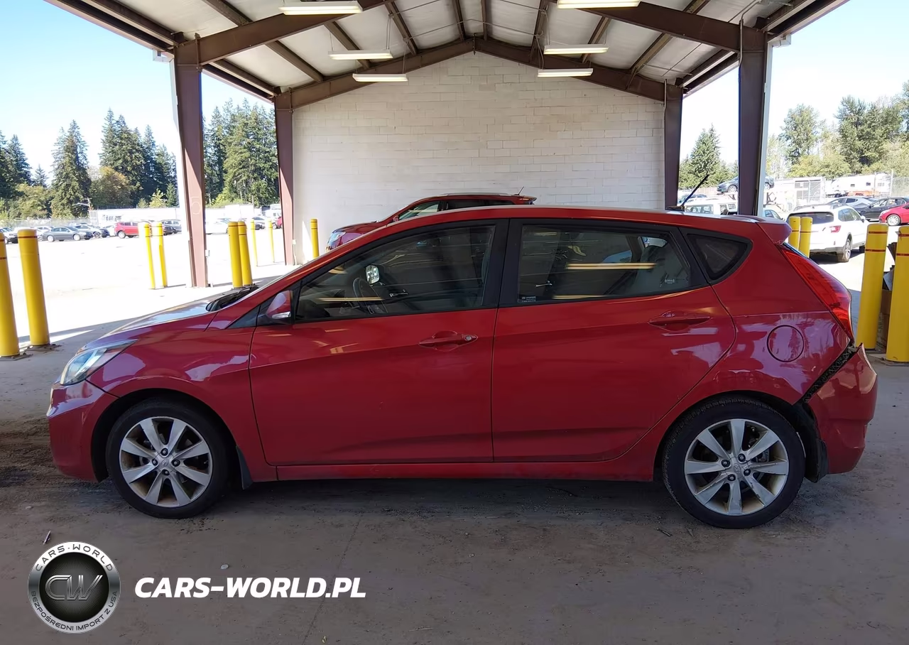 2013 Hyundai Accent Se VIN:KMHCU5AE0DU063599 - 14