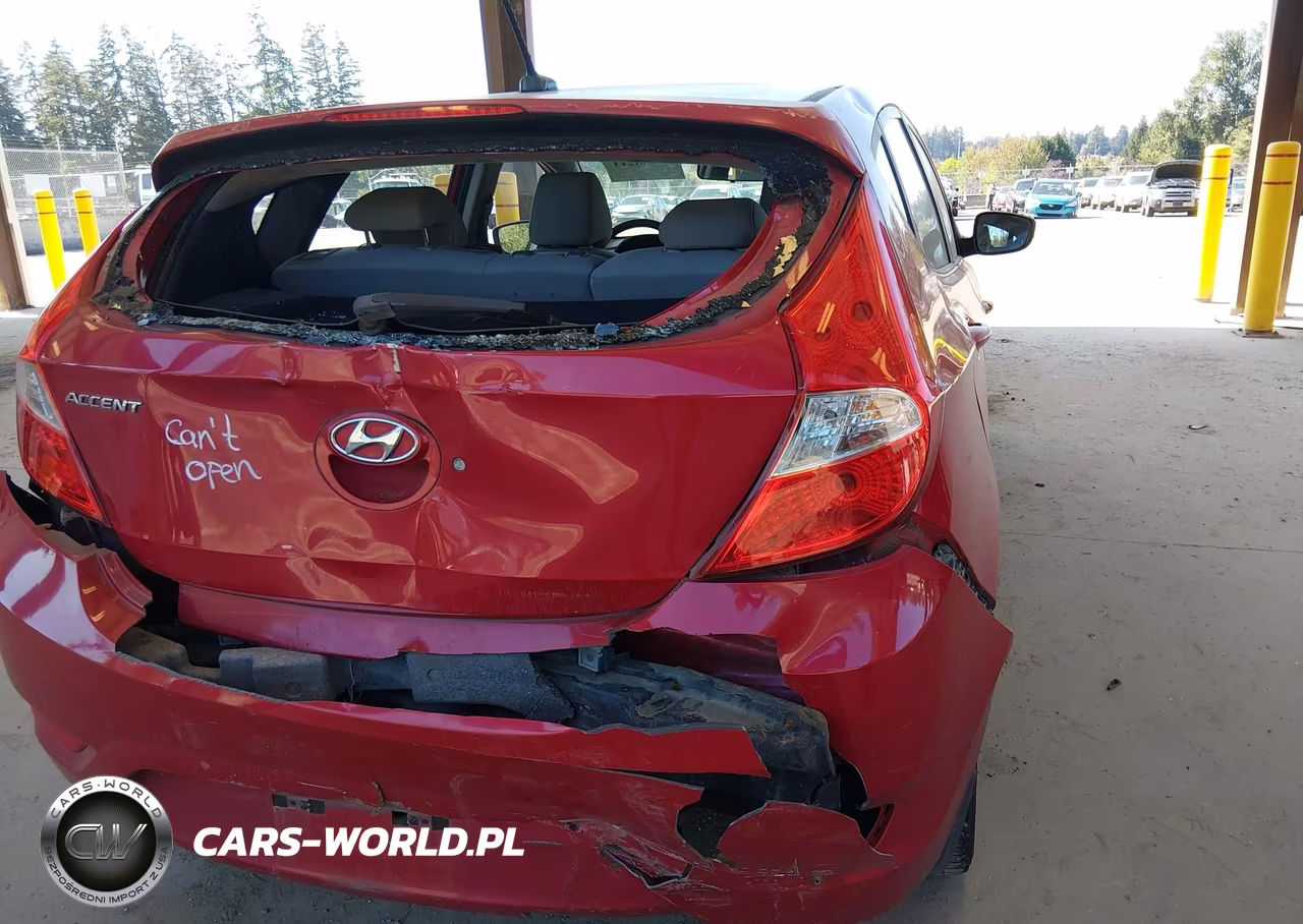 2013 Hyundai Accent Se VIN:KMHCU5AE0DU063599 - 6