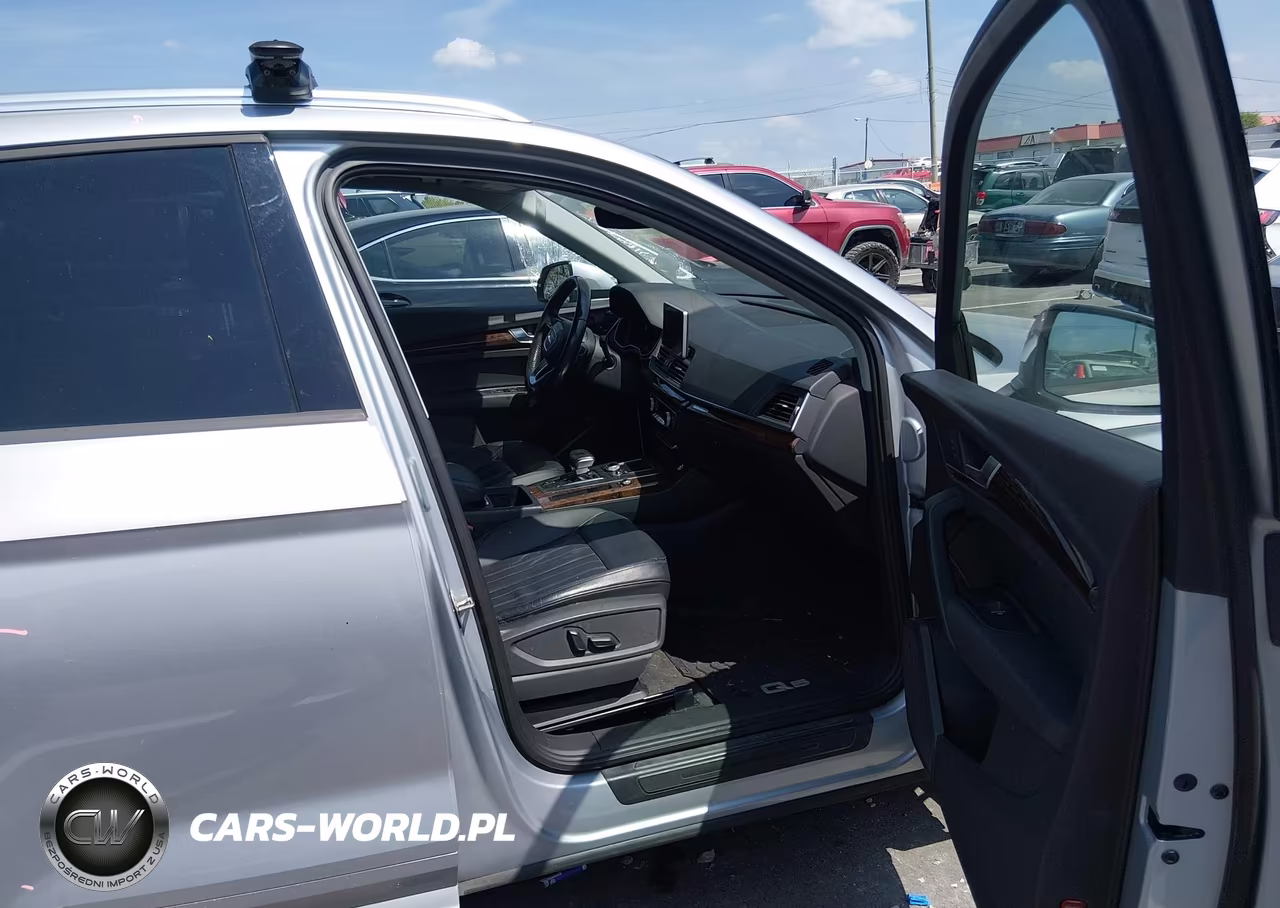 2018 Audi Q5 2.0T Premium-2.0T Tech Premium VIN:WA1ANAFY6J2004482 - 5