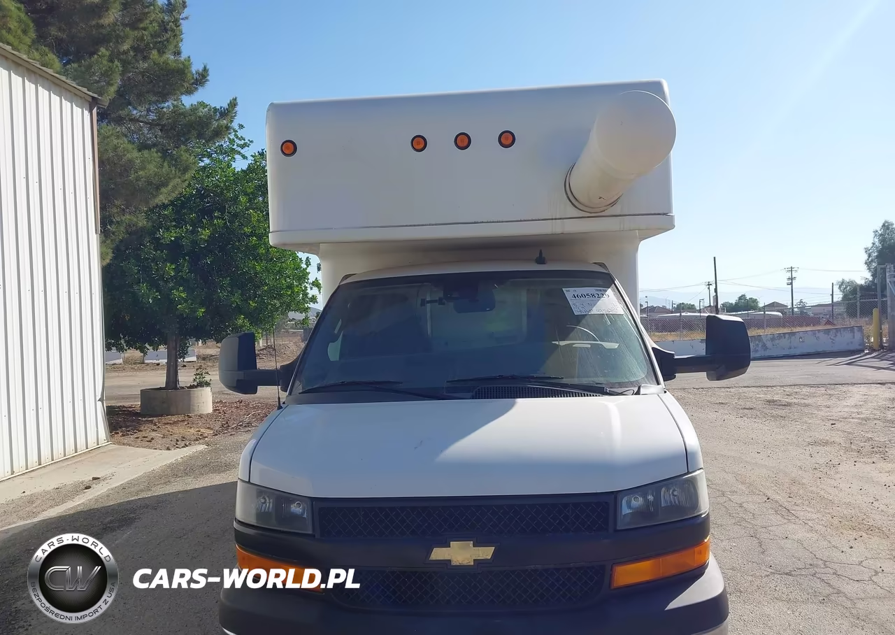 2019 Chevrolet Express Cutaway 4500 Van VIN:1GB0GSFG3K1183942 - 14