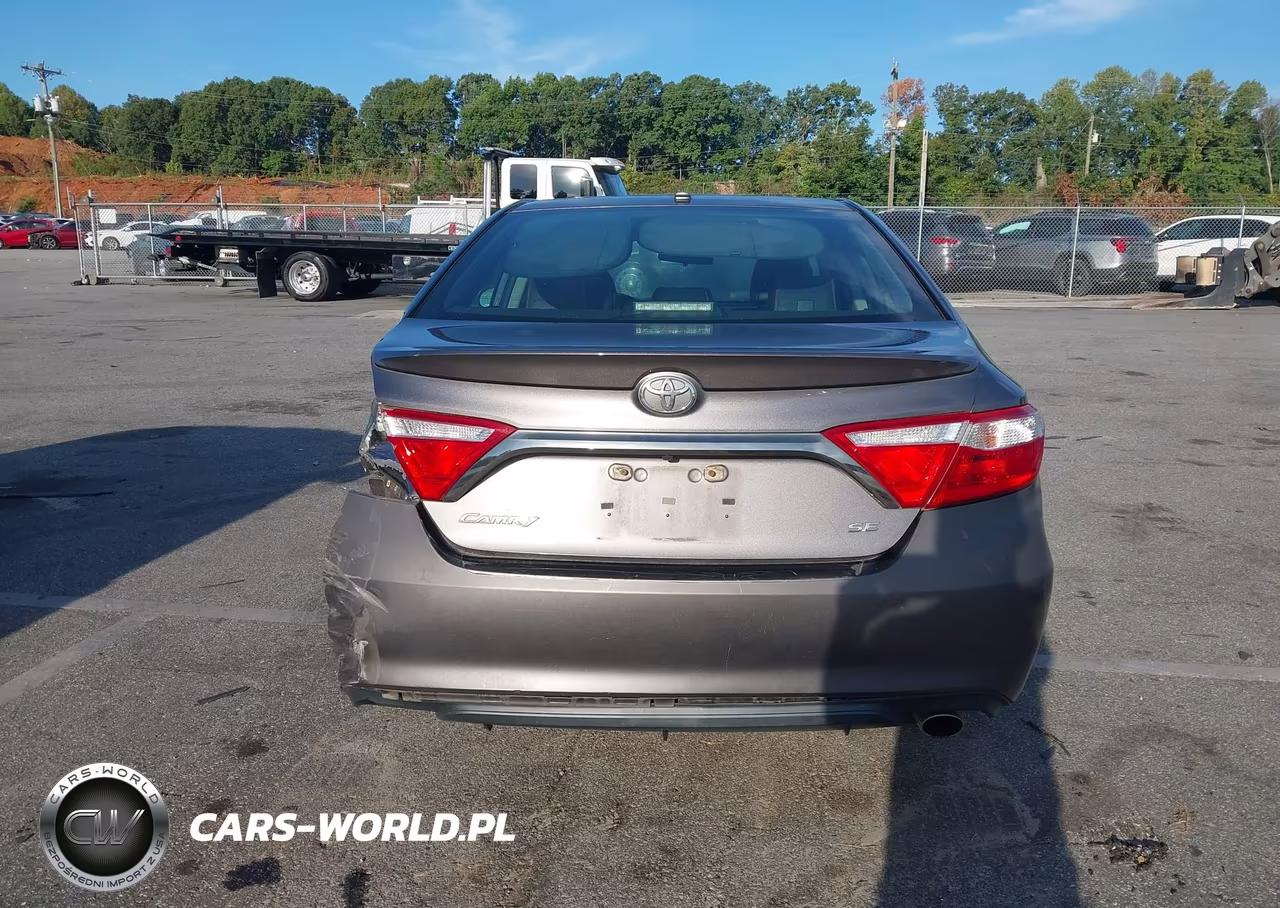 2016 Toyota Camry Se VIN:4T1BF1FKXGU183721 - 17