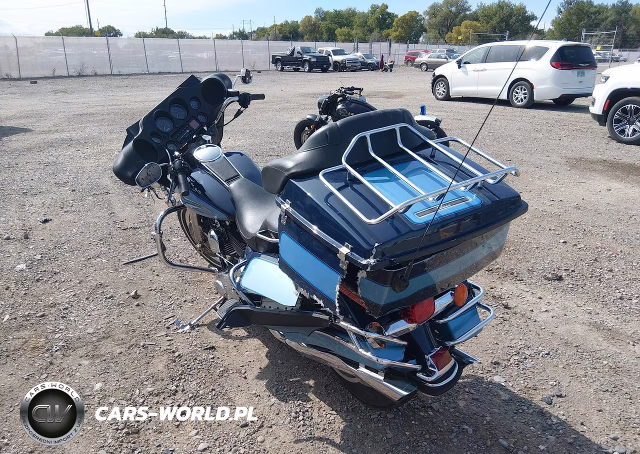 2004 Harley-Davidson Flhtci Shrine VIN:1HD1FKW354Y604083 - 3