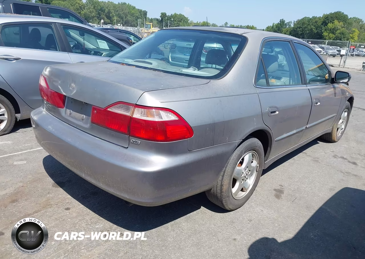 2000 Honda Accord 3.0 Ex VIN:1HGCG1651YA078103 - 4