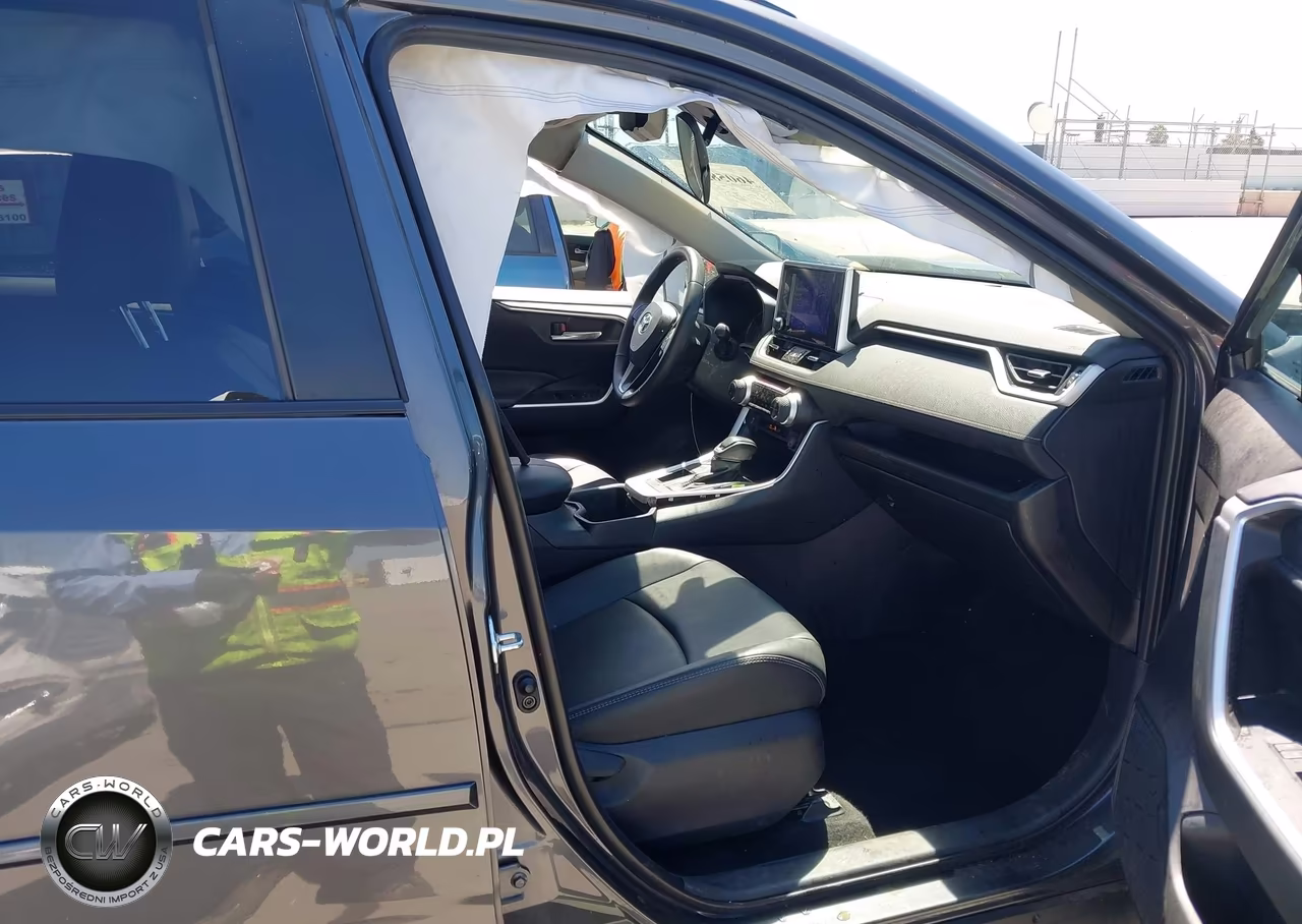 2024 Toyota Rav4 Xle Premium VIN:2T3C1RFV5RW353358 - 5