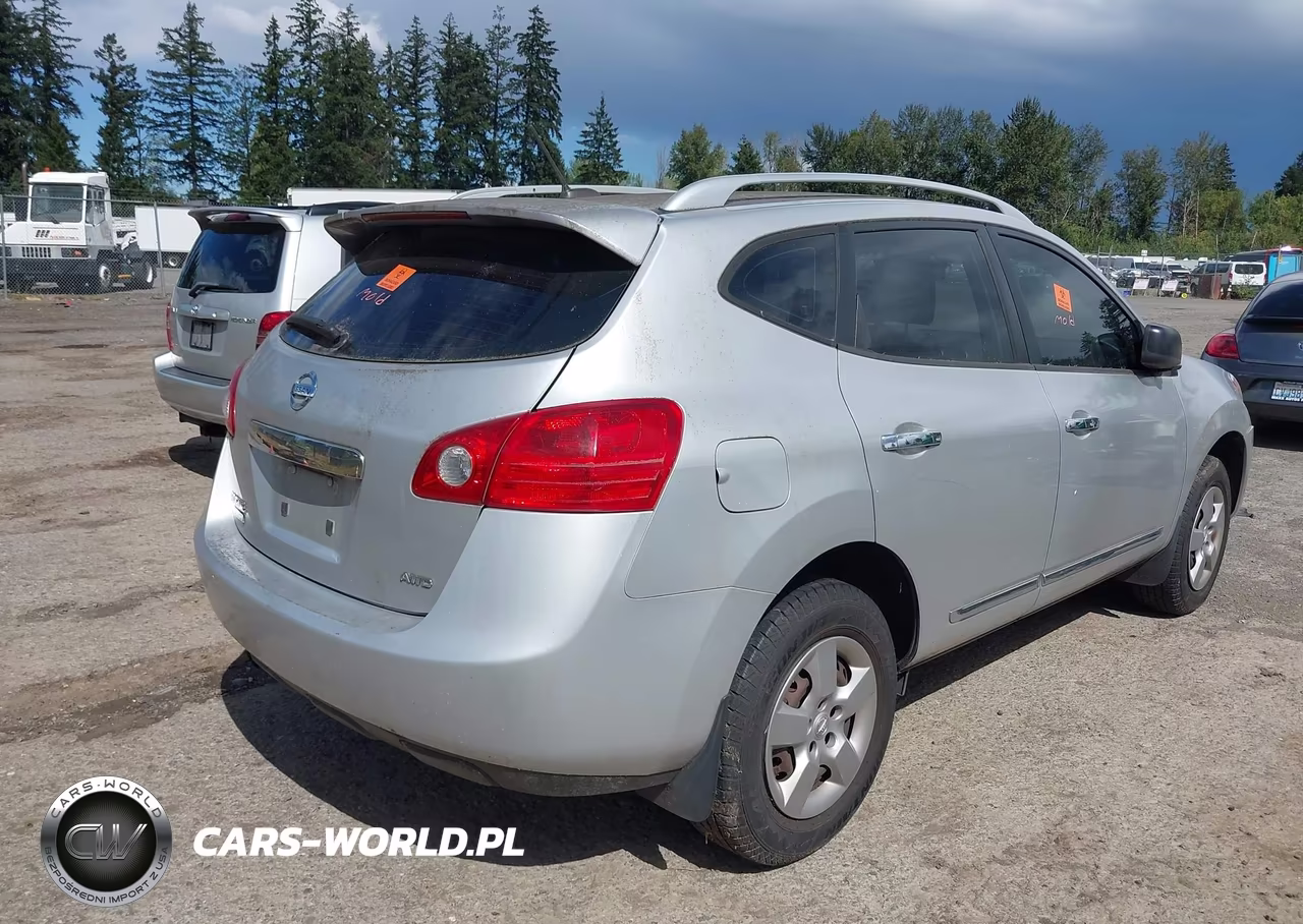 2014 Nissan Rogue Select S VIN:JN8AS5MVXEW720769 - 4
