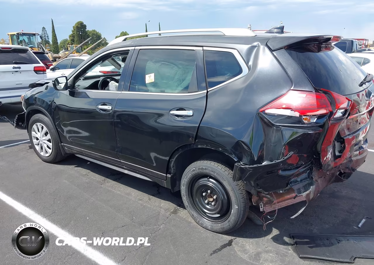 2017 Nissan Rogue S VIN:JN8AT2MT6HW401366 - 3