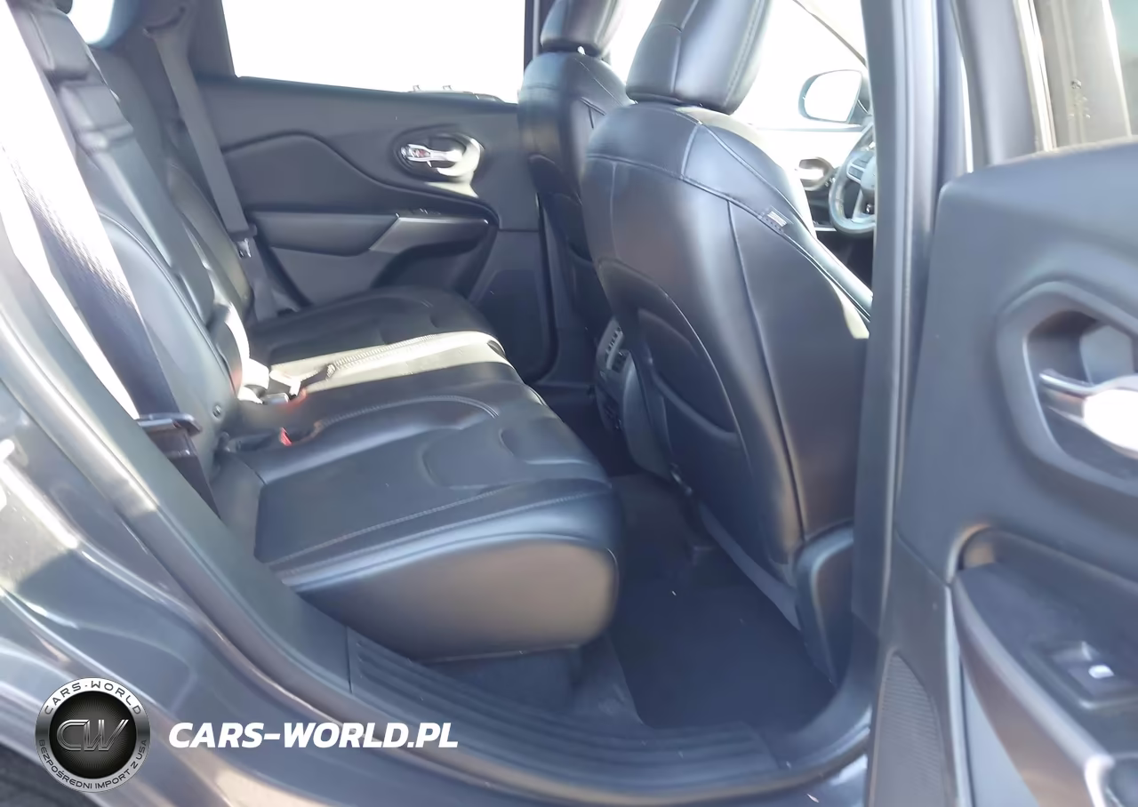 2019 Jeep Cherokee Limited 4X4 VIN:1C4PJMDX2KD198263 - 8
