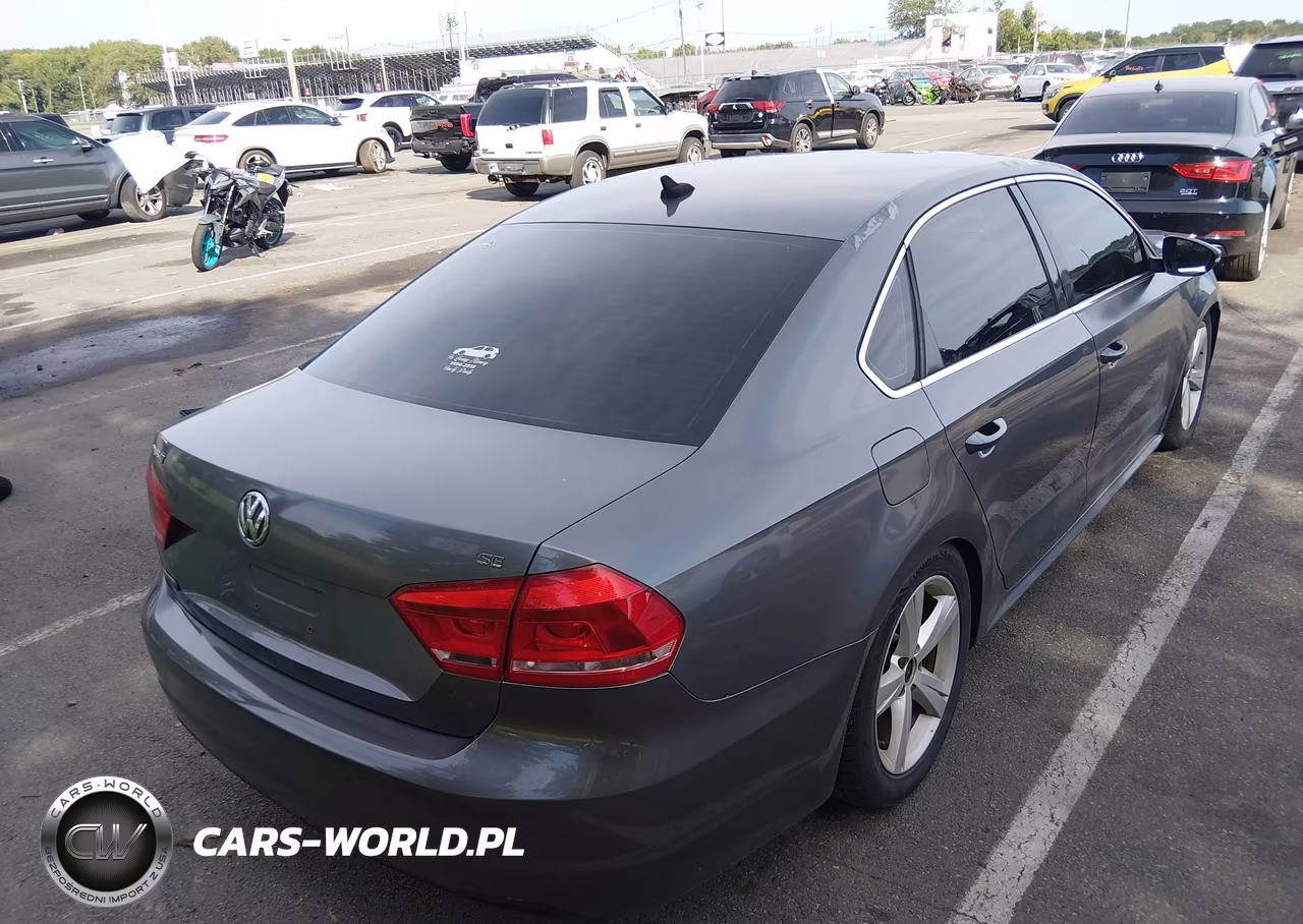 2012 Volkswagen Passat 2.5L Se VIN:1VWBP7A33CC056794 - 4