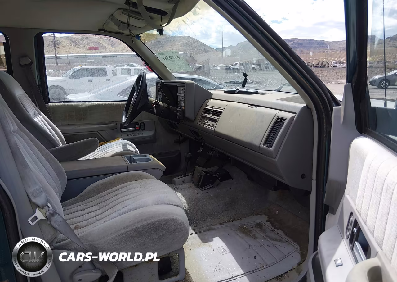 1992 Chevrolet Suburban K1500 VIN:1GNFK16K2NJ307732 - 5