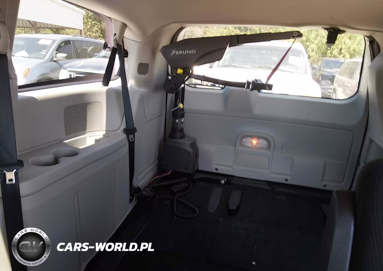 2016 Dodge Grand Caravan Sxt VIN:2C4RDGCG3GR235182 - 14
