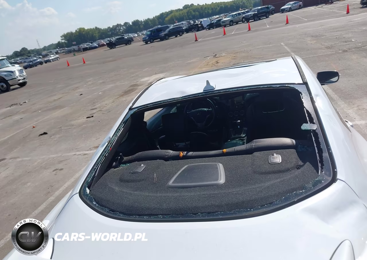 2015 Hyundai Genesis 3.8 Ultimate VIN:KMHHU6KJ5FU127887 - 14