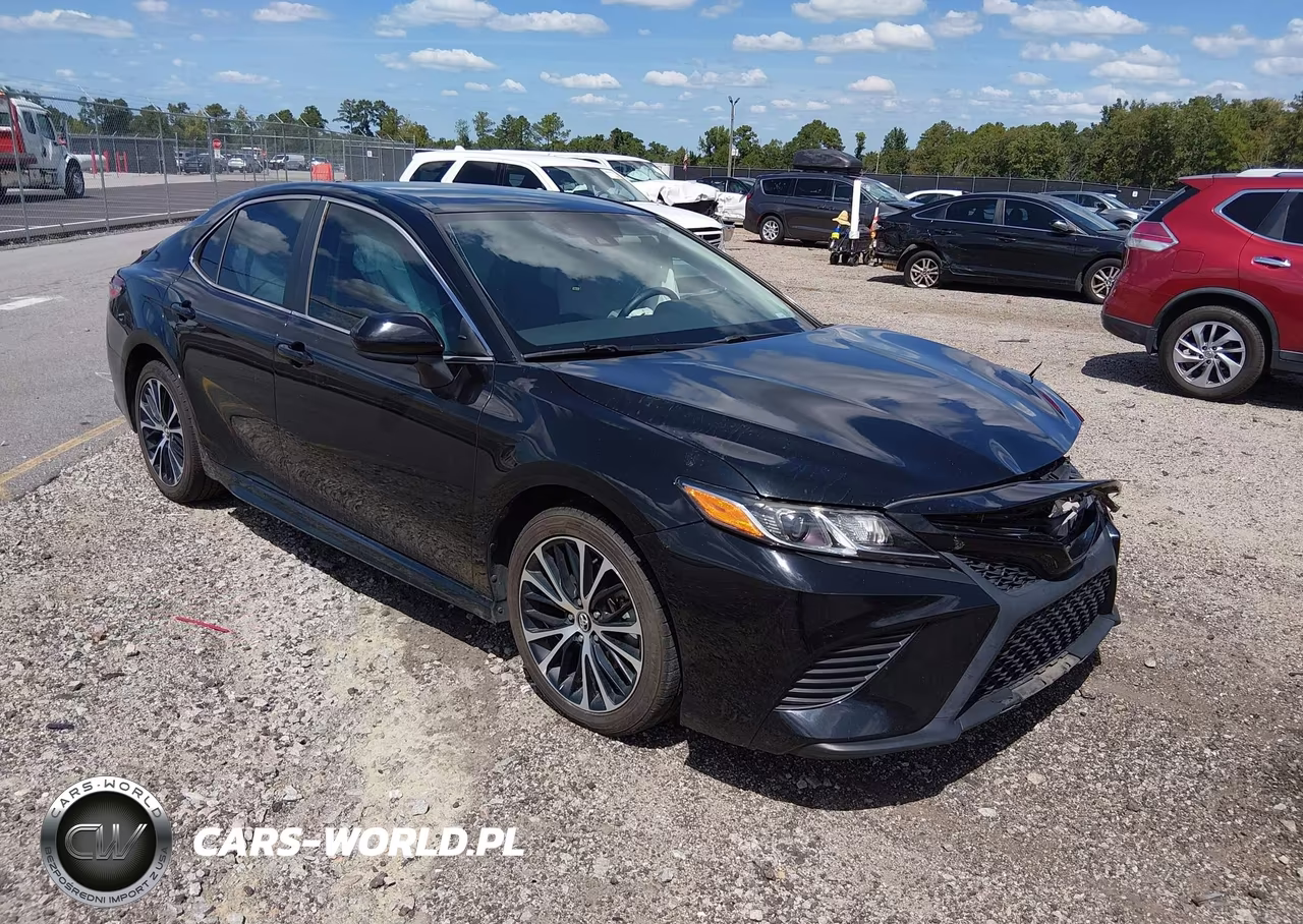 2020 Toyota Camry Se