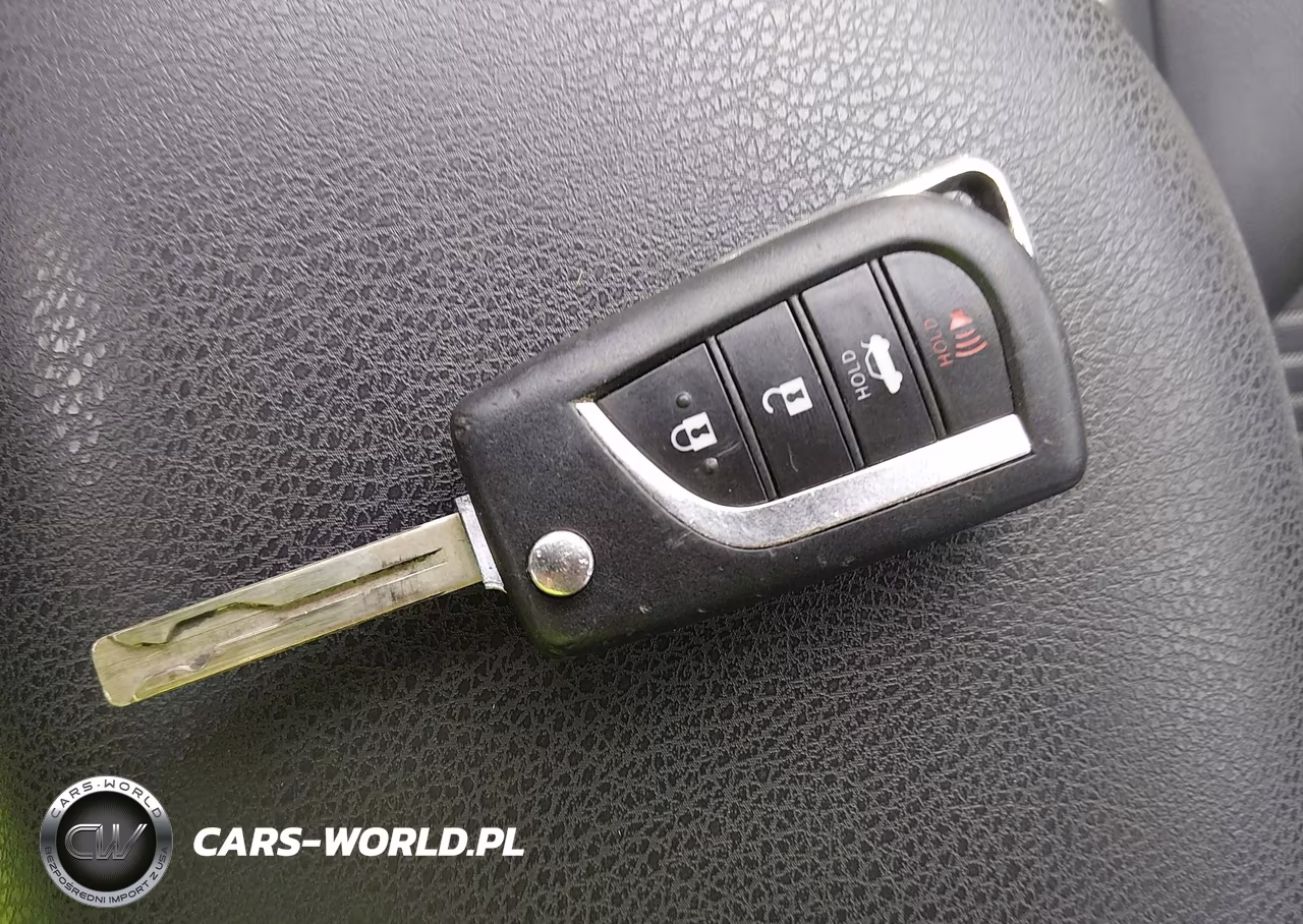 2020 Toyota Camry Se VIN:4T1G11AK1LU944917 - 11