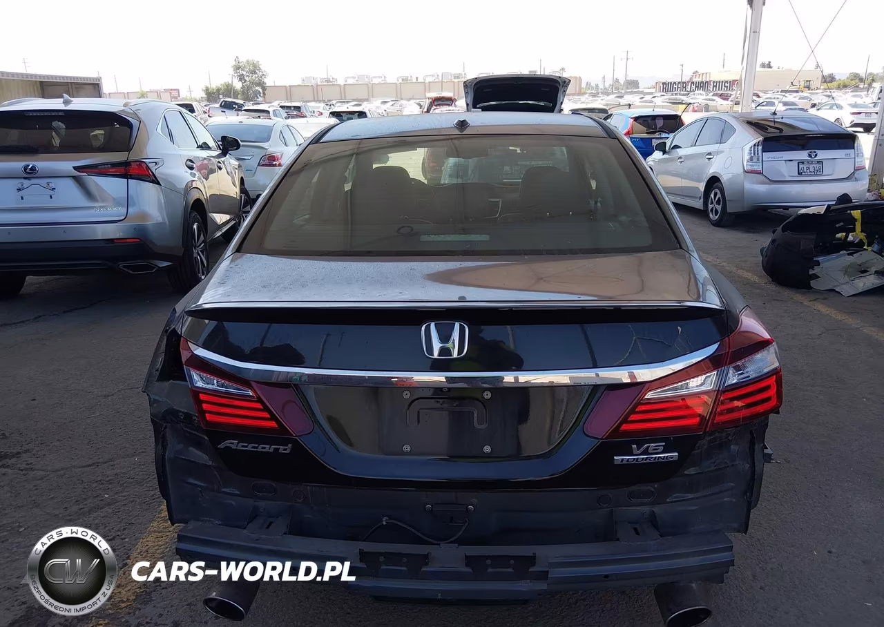 2016 Honda Accord Touring VIN:1HGCR3F91GA025134 - 17