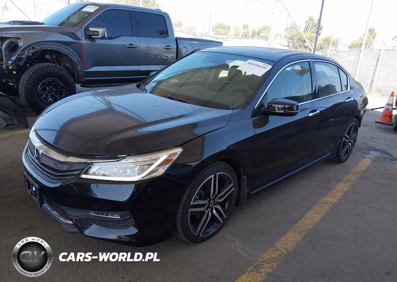 2016 Honda Accord Touring VIN:1HGCR3F91GA025134 - 2
