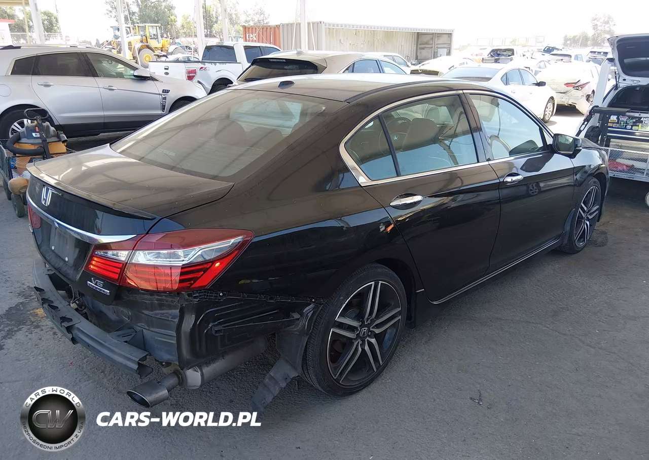 2016 Honda Accord Touring VIN:1HGCR3F91GA025134 - 4