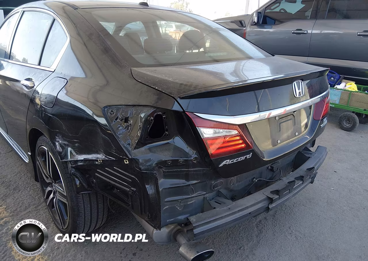 2016 Honda Accord Touring VIN:1HGCR3F91GA025134 - 6