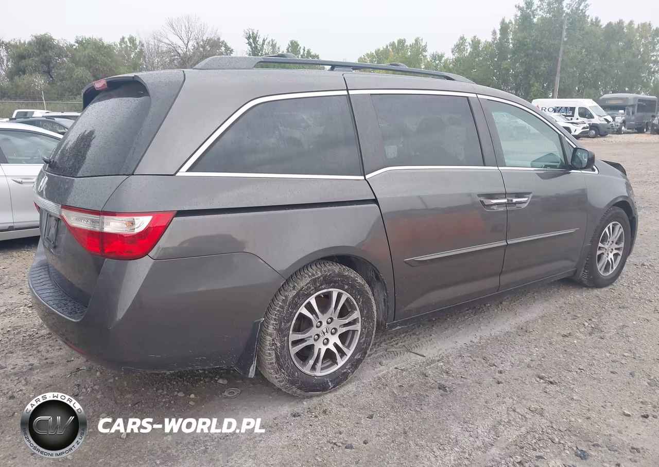 2013 Honda Odyssey Ex-L VIN:5FNRL5H66DB085857 - 4