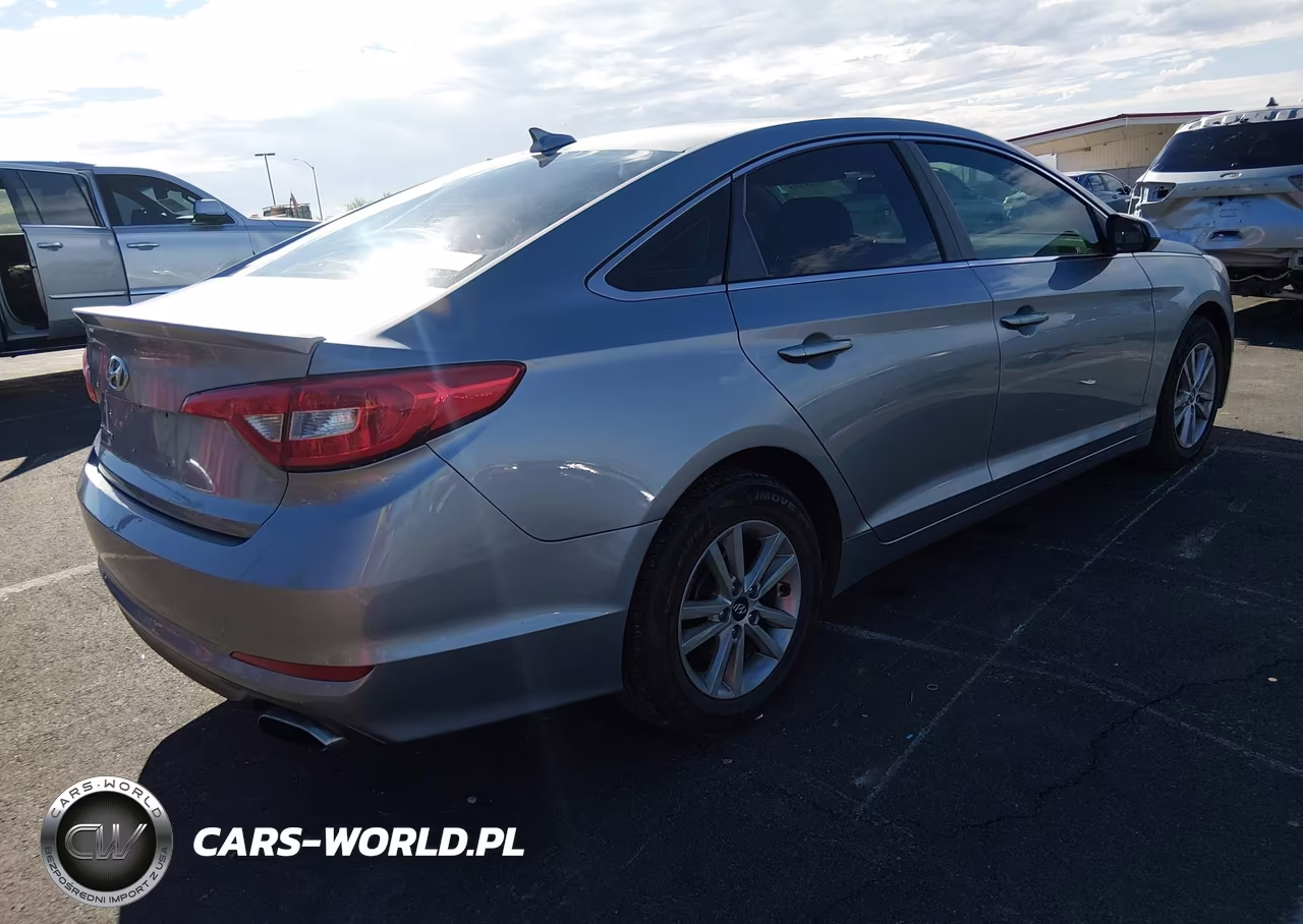 2015 Hyundai Sonata Se VIN:5NPE24AF4FH109955 - 4