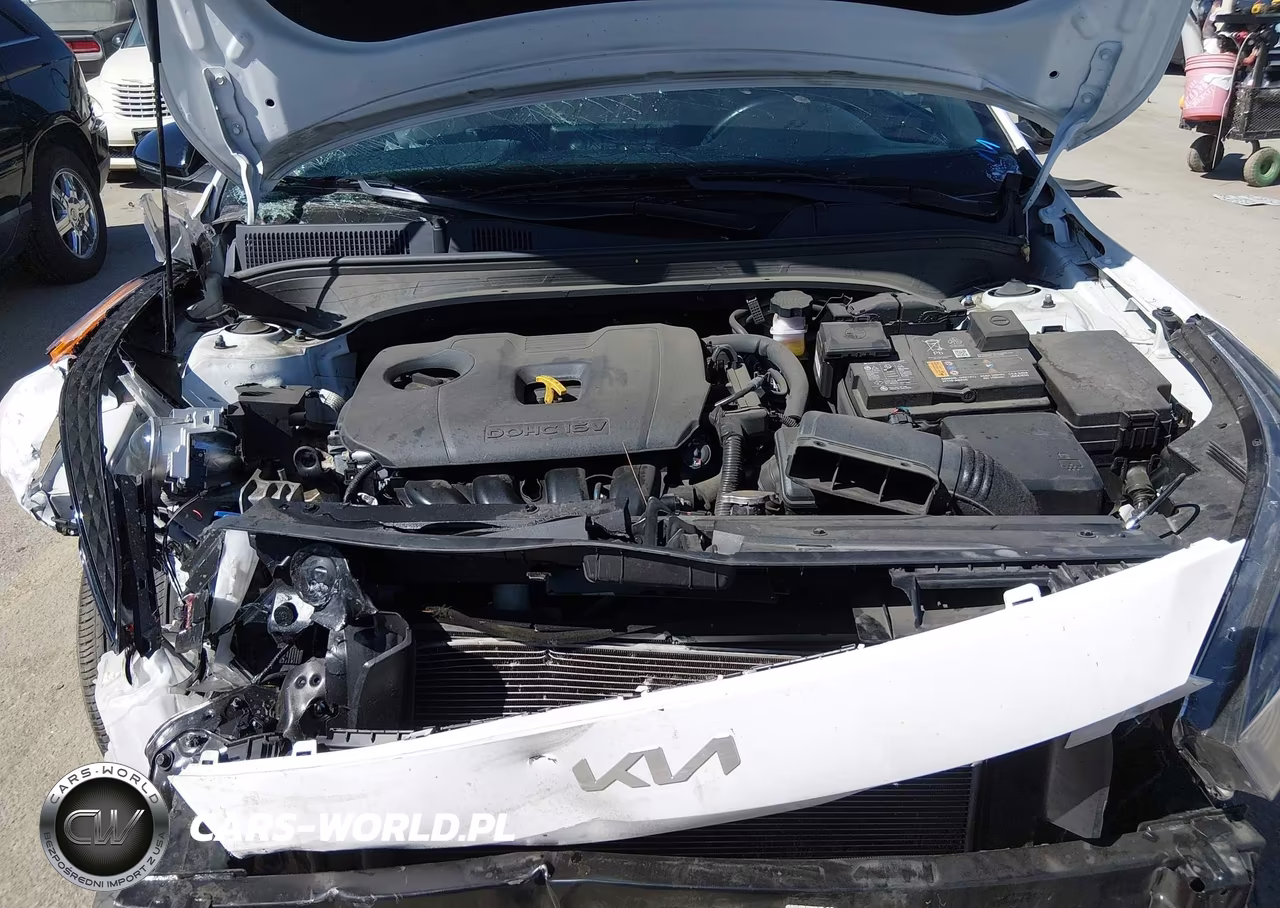 2024 Kia Forte Gt-Line VIN:3KPF54AD1RE747356 - 10