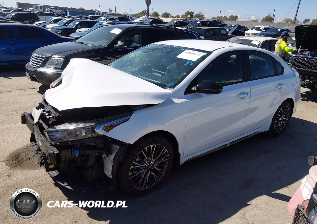 2024 Kia Forte Gt-Line VIN:3KPF54AD1RE747356 - 2