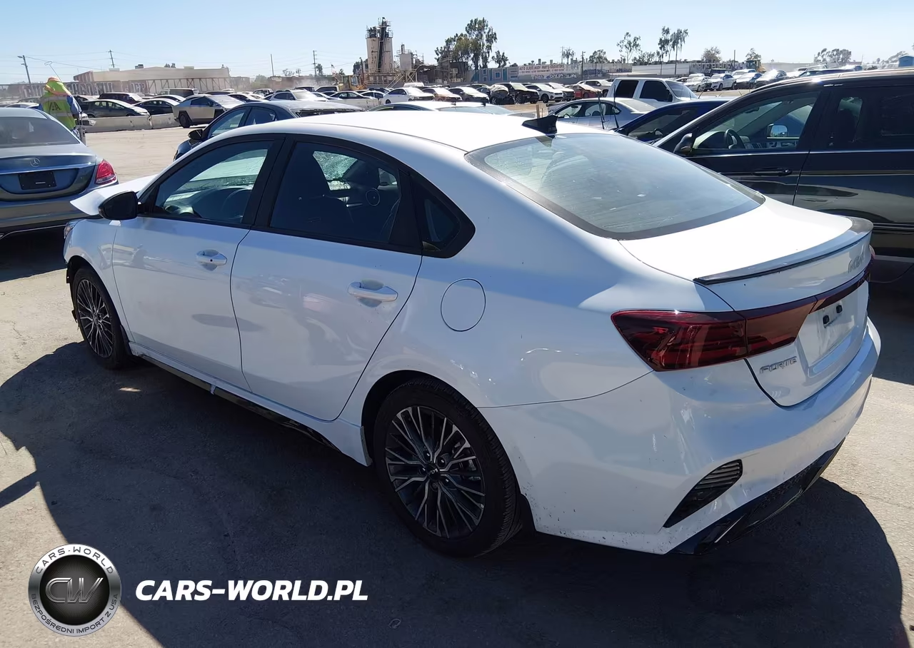 2024 Kia Forte Gt-Line VIN:3KPF54AD1RE747356 - 3