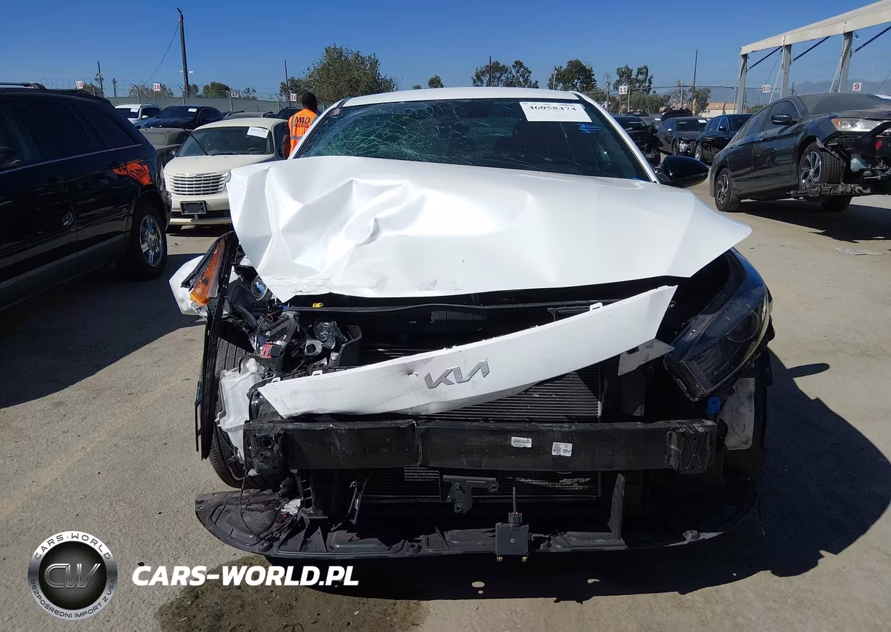 2024 Kia Forte Gt-Line VIN:3KPF54AD1RE747356 - 6