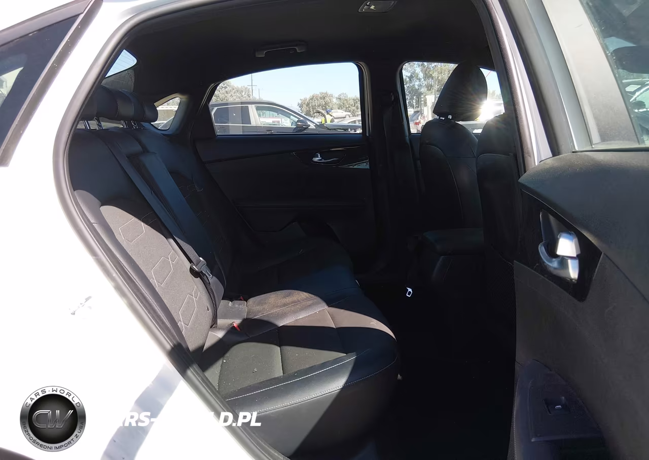 2024 Kia Forte Gt-Line VIN:3KPF54AD1RE747356 - 8