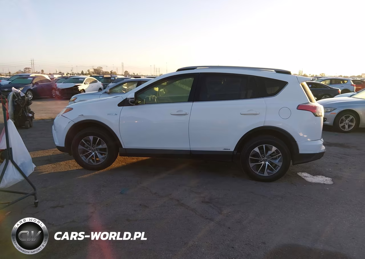 2017 Toyota Rav4 Hybrid Xle VIN:JTMRJREV5HD151952 - 14