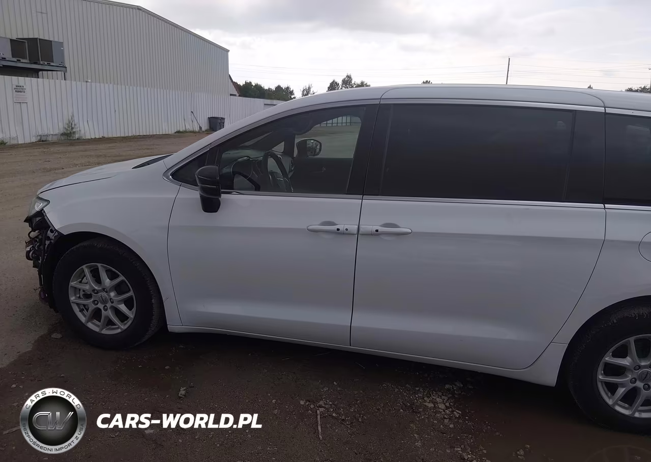2025 Chrysler Pacifica Select VIN:2C4RC1BGXSR512775 - 15