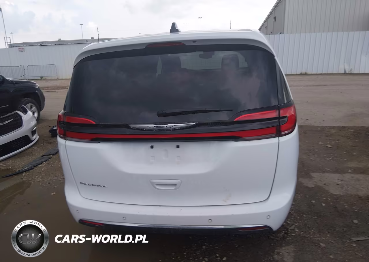 2025 Chrysler Pacifica Select VIN:2C4RC1BGXSR512775 - 17