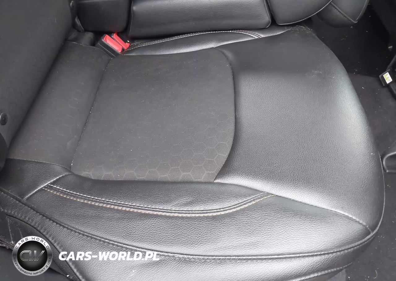 2018 Jeep Compass Latitude 4X4 VIN:3C4NJDBB2JT328422 - 8