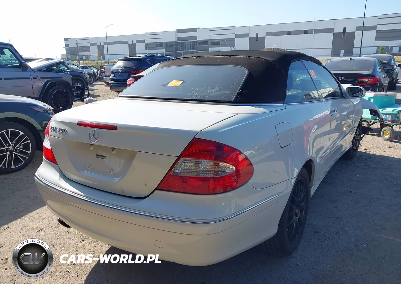 2009 Mercedes-Benz Clk 350 VIN:WDBTK56F59F261262 - 4