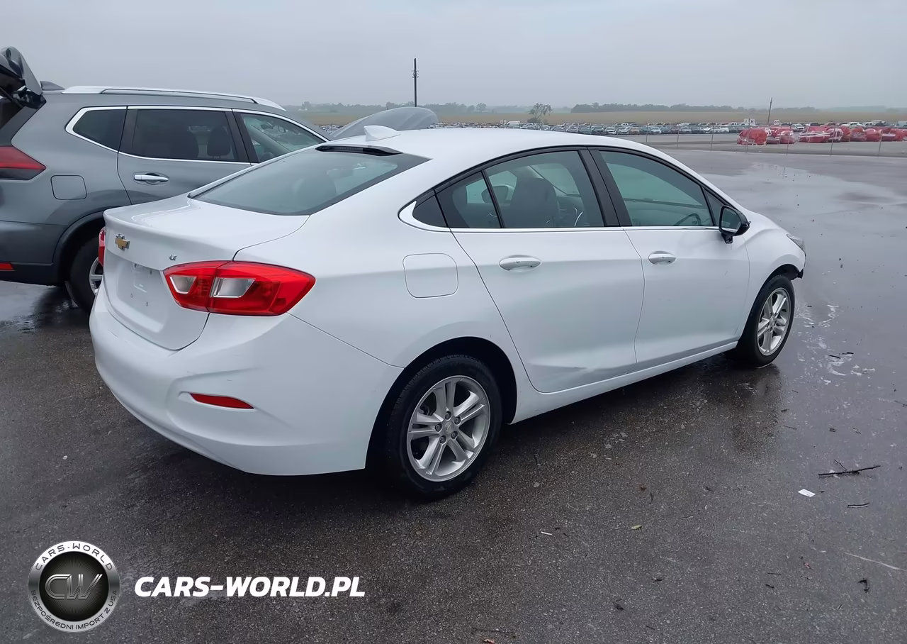 2017 Chevrolet Cruze Lt Auto VIN:1G1BE5SM2H7211851 - 4