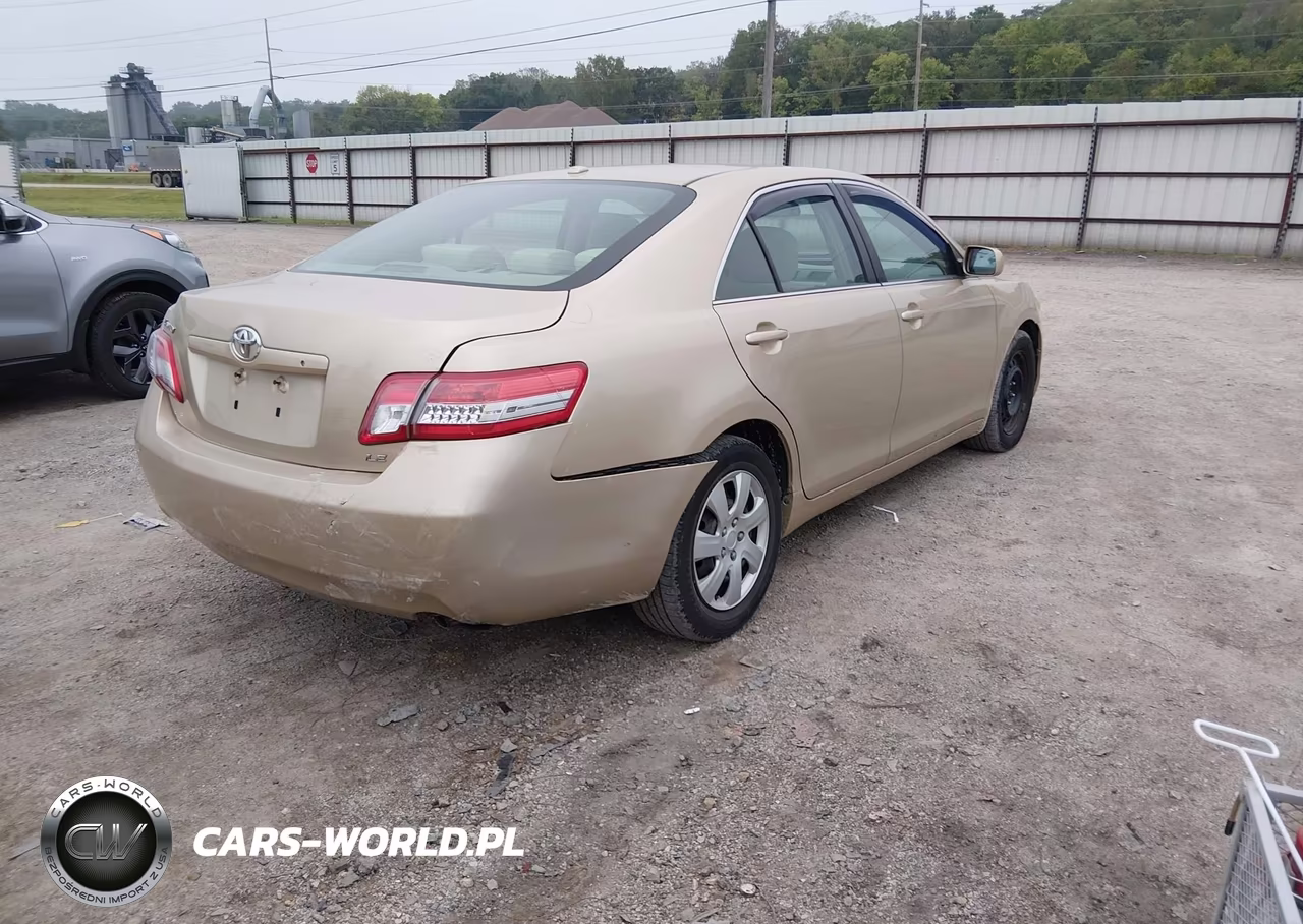 2011 Toyota Camry Le VIN:4T1BF3EK2BU601467 - 4