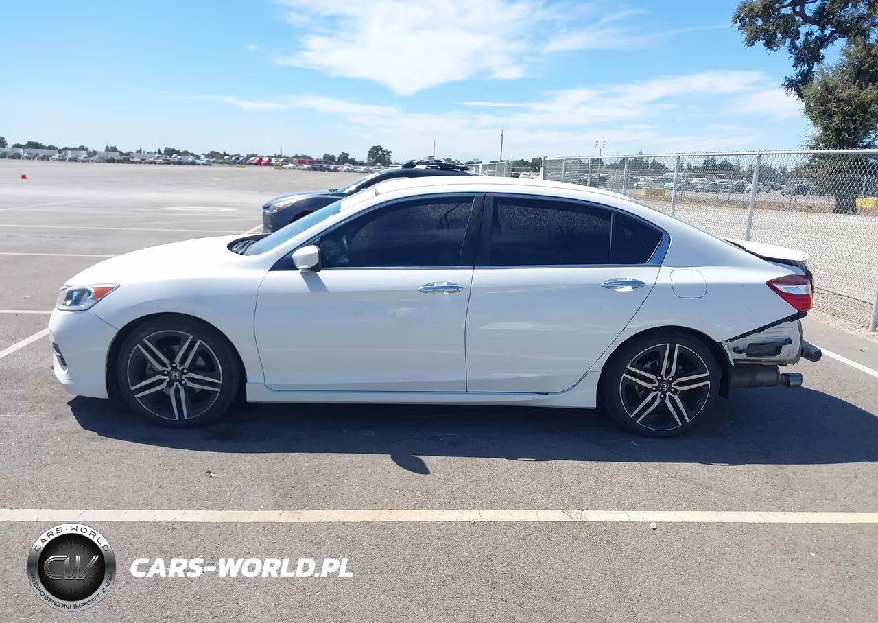 2016 Honda Accord Sport VIN:1HGCR2F63GA198167 - 15