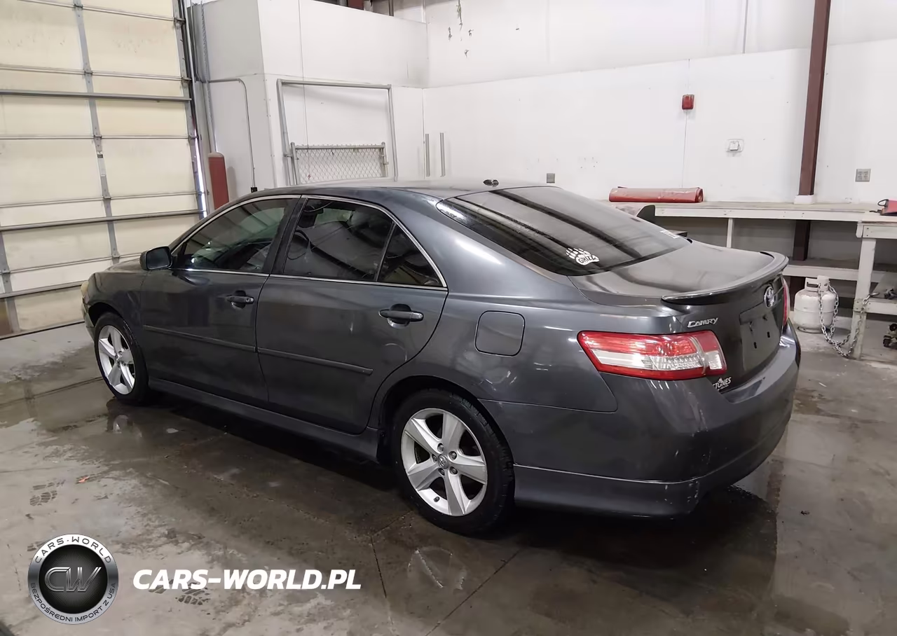 2010 Toyota Camry Se VIN:4T1BF3EK8AU044014 - 3