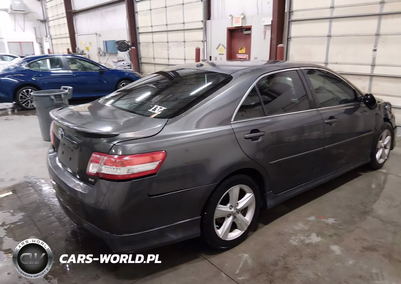 2010 Toyota Camry Se VIN:4T1BF3EK8AU044014 - 4