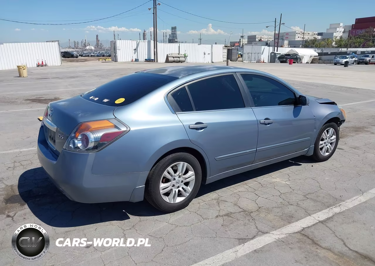 2011 Nissan Altima 2.5 S VIN:1N4AL2AP8BN413914 - 4