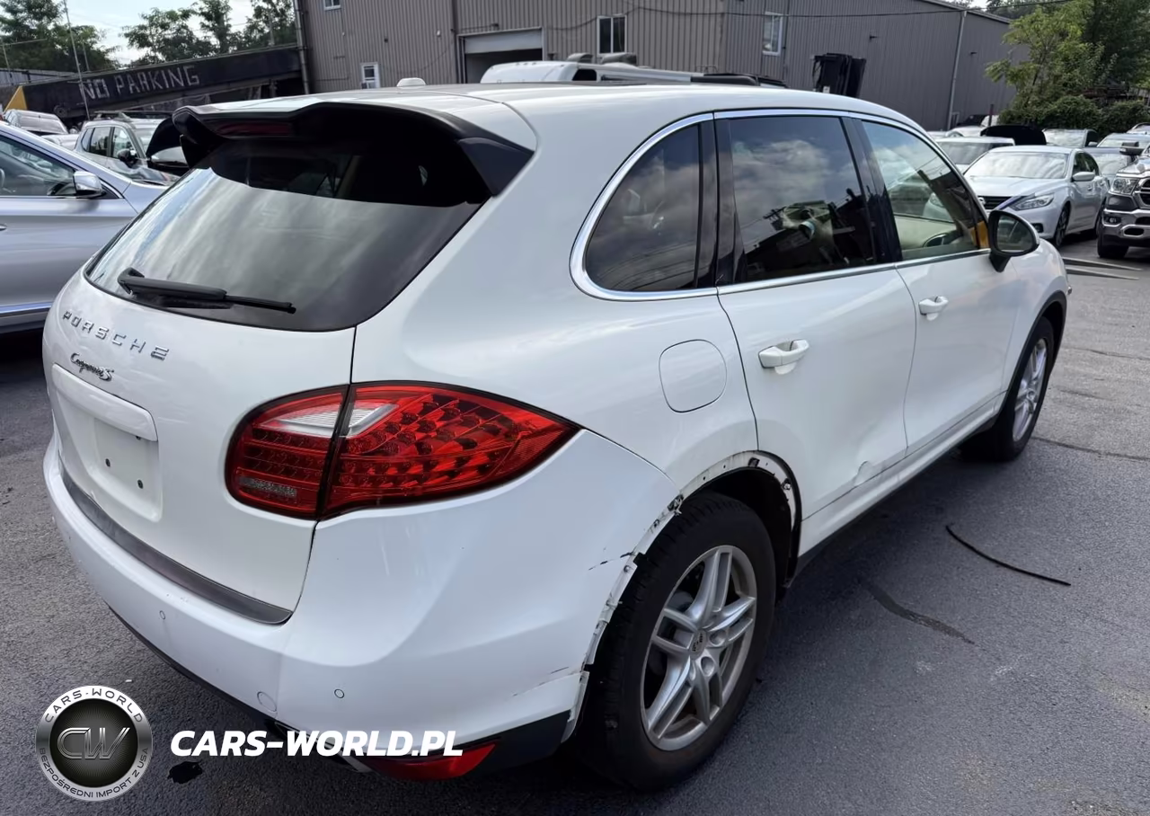 2011 Porsche Cayenne S VIN:WP1AB2A26BLA48287 - 4