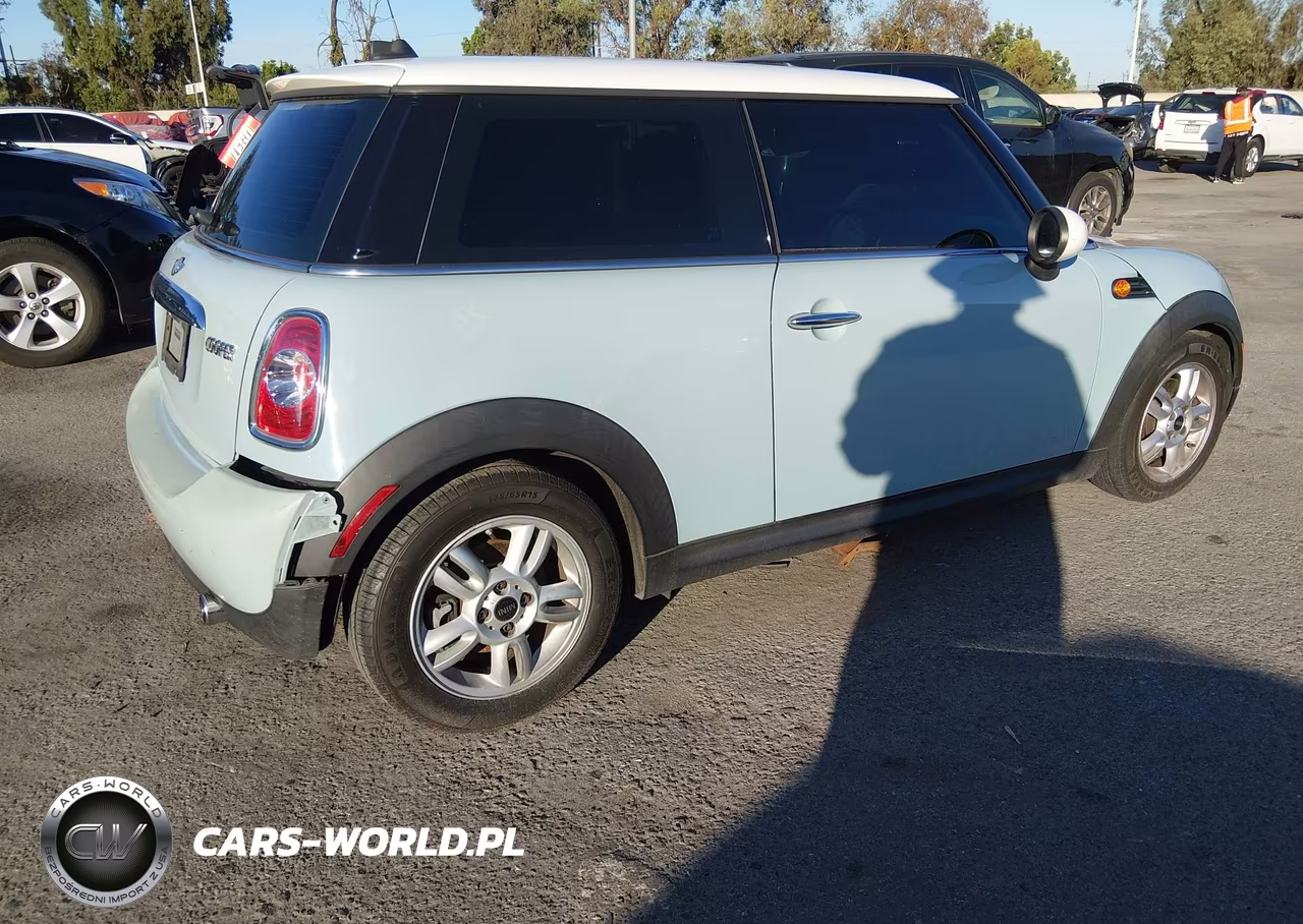 2013 Mini Hardtop Cooper VIN:WMWSU3C56DT680056 - 4
