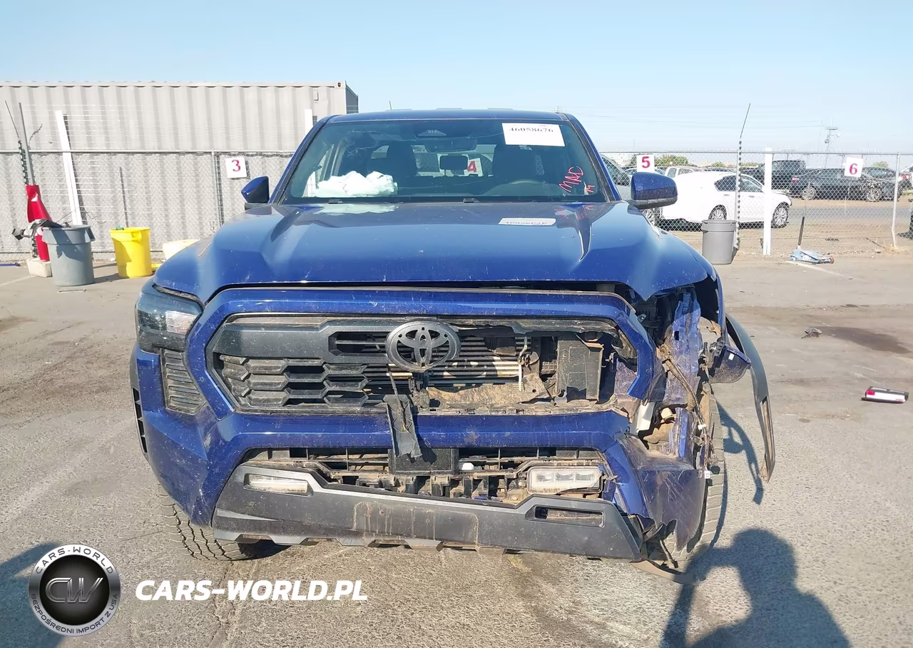 2025 Toyota Tacoma Trd Off Road VIN:3TMLB5JN5SM126109 - 13