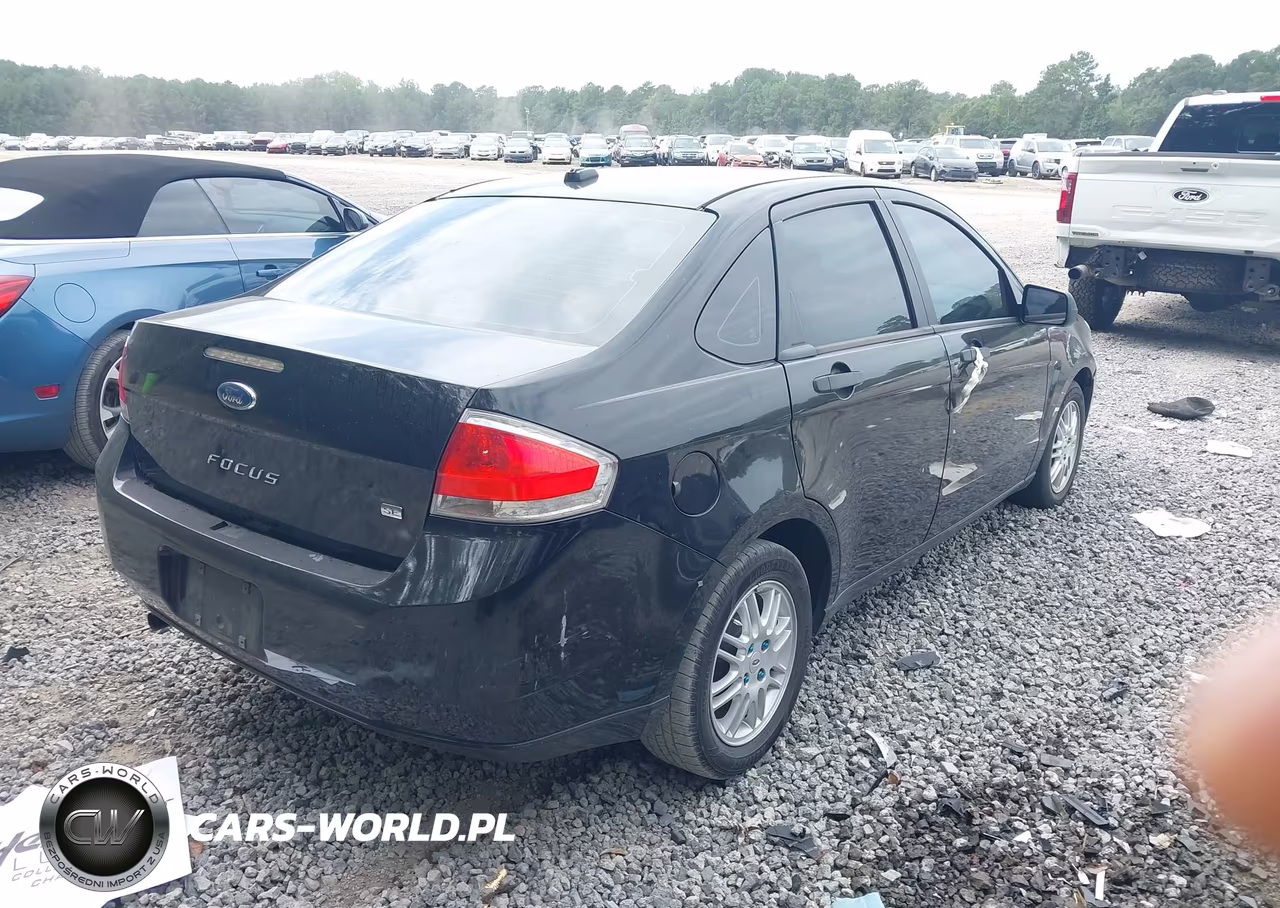 2011 Ford Focus Se VIN:1FAHP3FN4BW120912 - 4